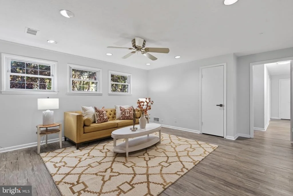 Photo of 6535 OLD CHESTERBROOK ROAD
