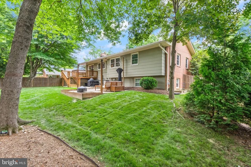 Photo of 8446 PORTER LANE