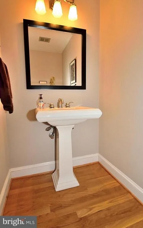Photo of 6281 DUNAWAY COURT