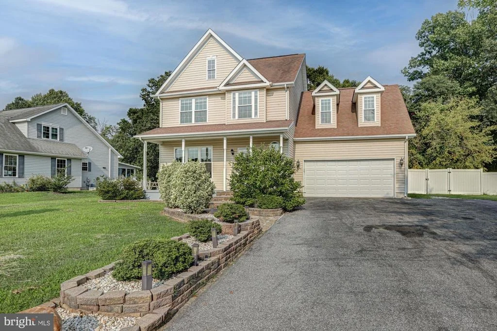 Photo of 409 INDIA DRIVE