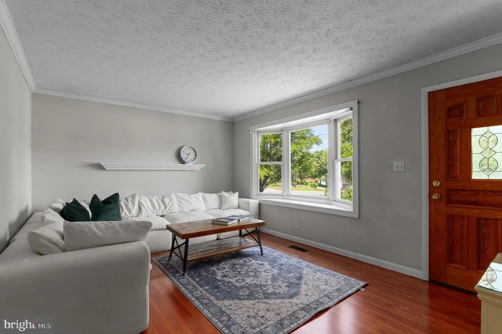 Photo of 100 HUNTCREST CIRCLE