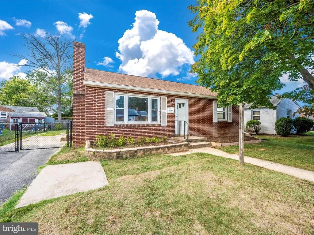 Photo of 929 CHEROKEE TRAIL