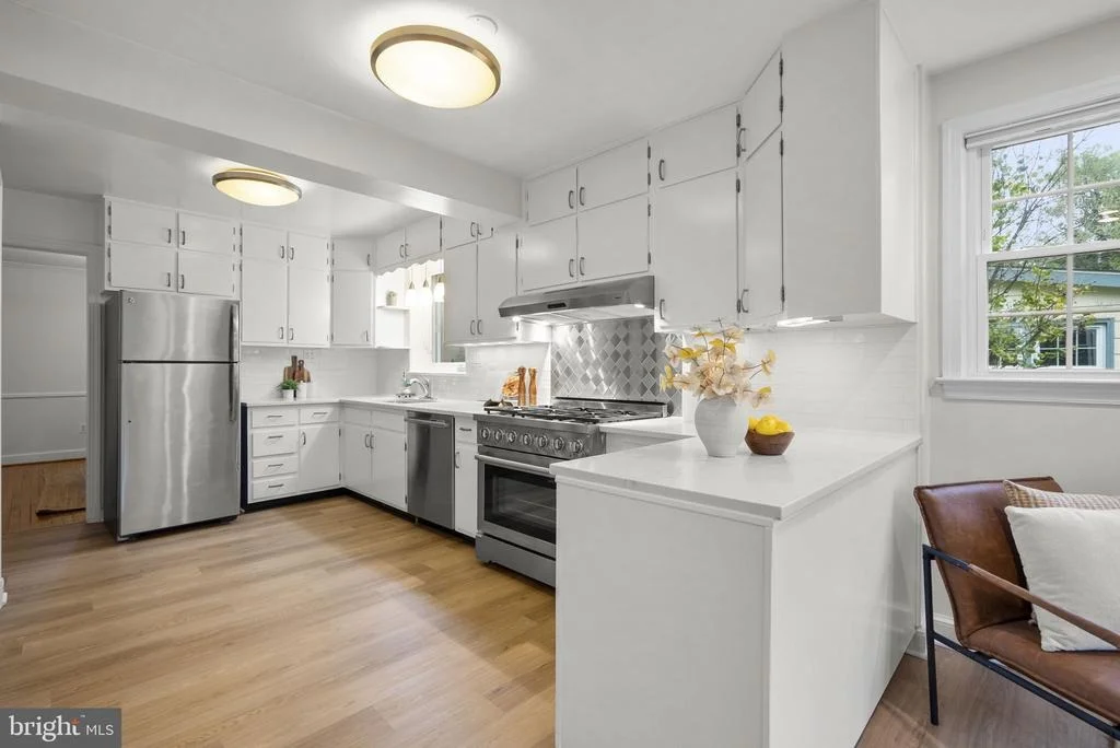 Photo of 9407 SEMINOLE STREET