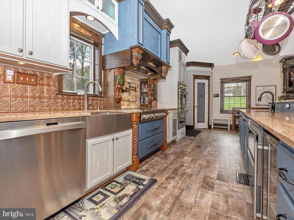 Photo of 11505 PLEASANT VALLEY ROAD