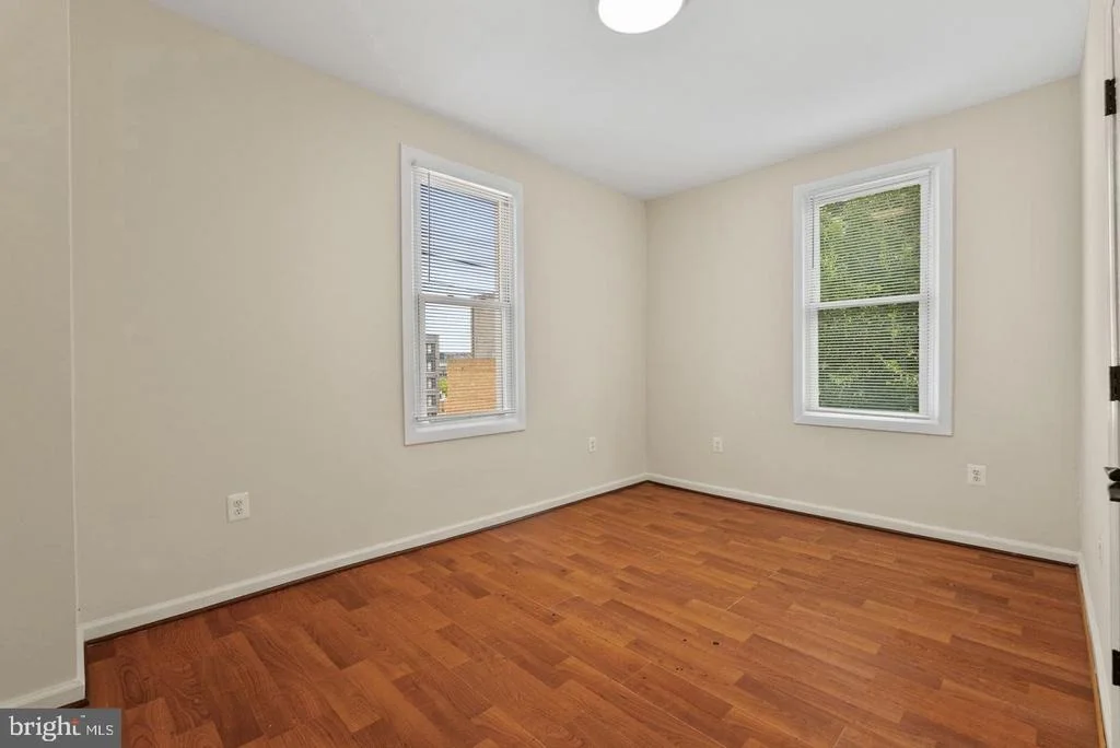 Photo of 1222 TALBERT STREET SE