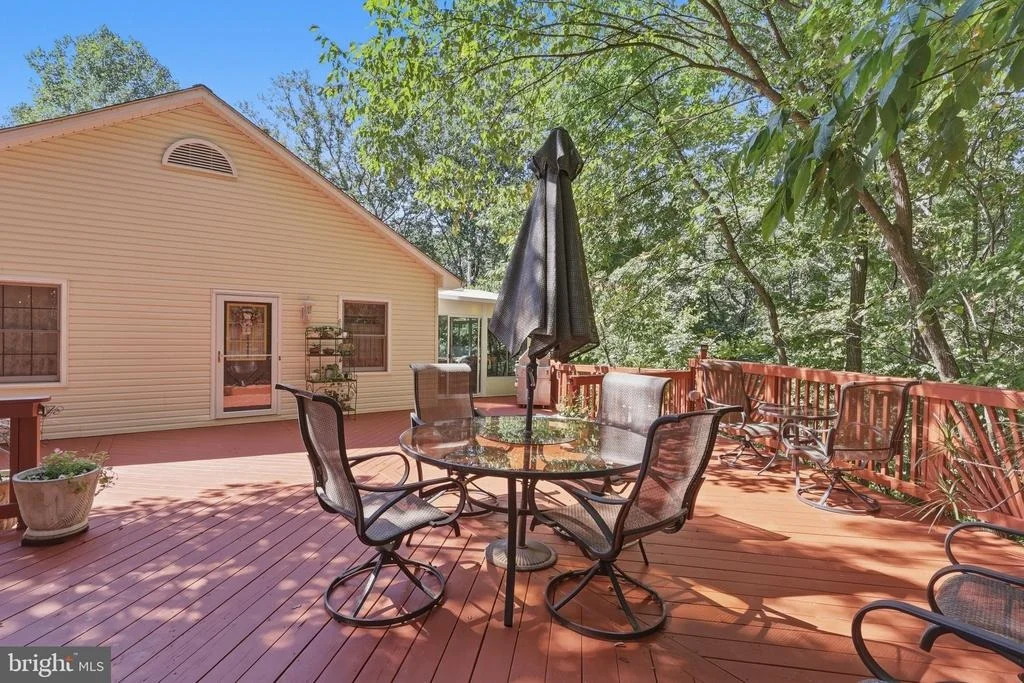 Photo of 24 SYDNEY CIRCLE