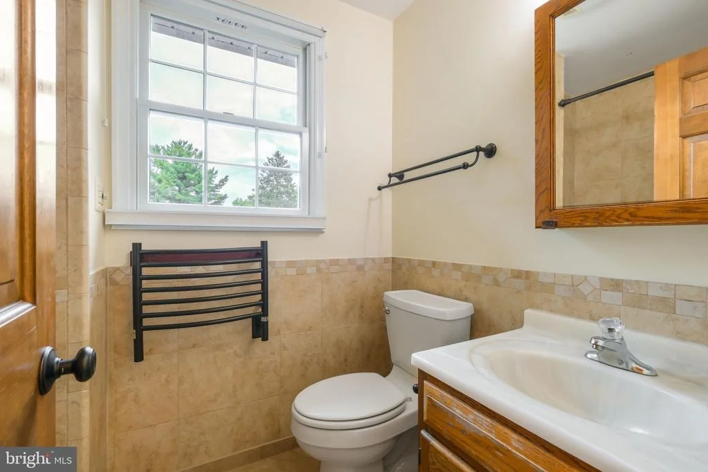 Photo of 118 SUMMIT HALL ROAD