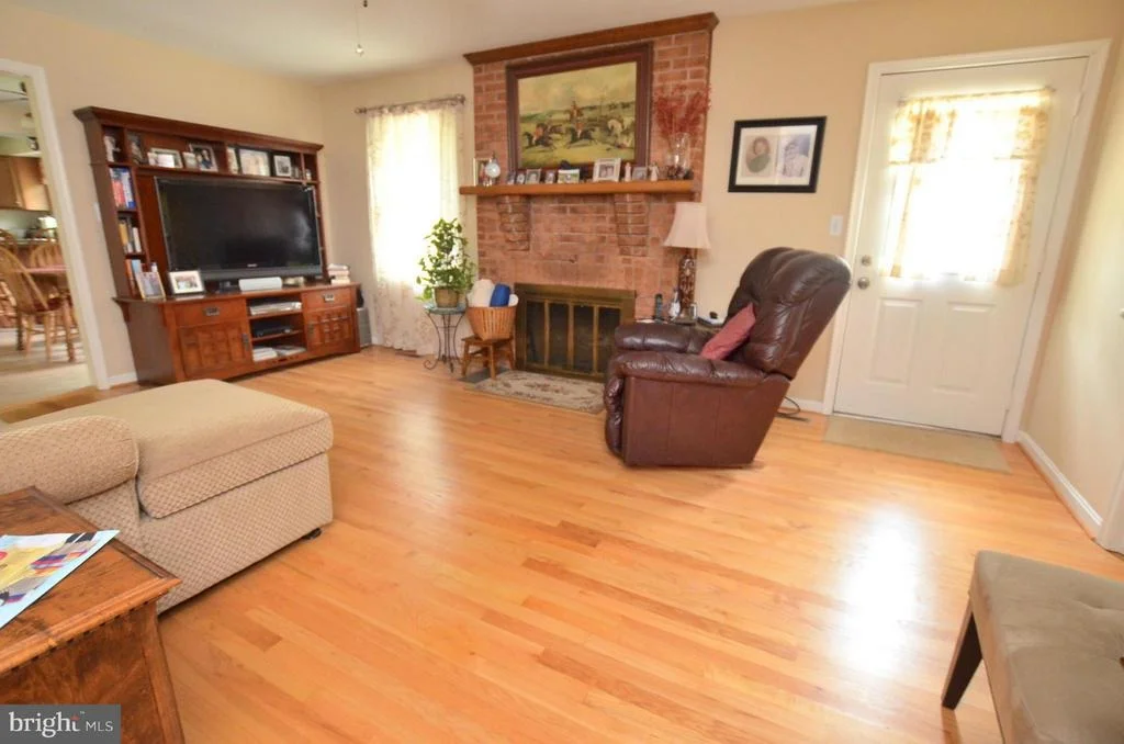 Photo of 8777 HUNT TRAIL