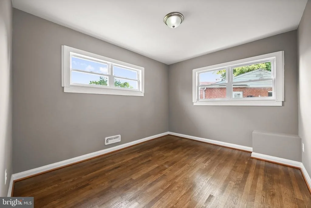 Photo of 6035 MOOREHEAD ROAD