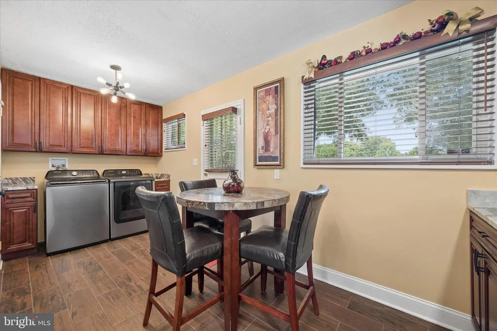 Photo of 6803 ADELPHI ROAD
