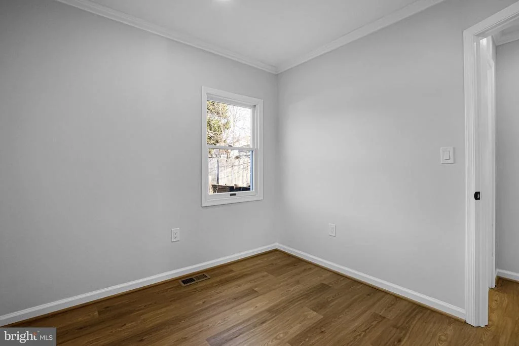 Photo of 4305 GARRETT PARK ROAD