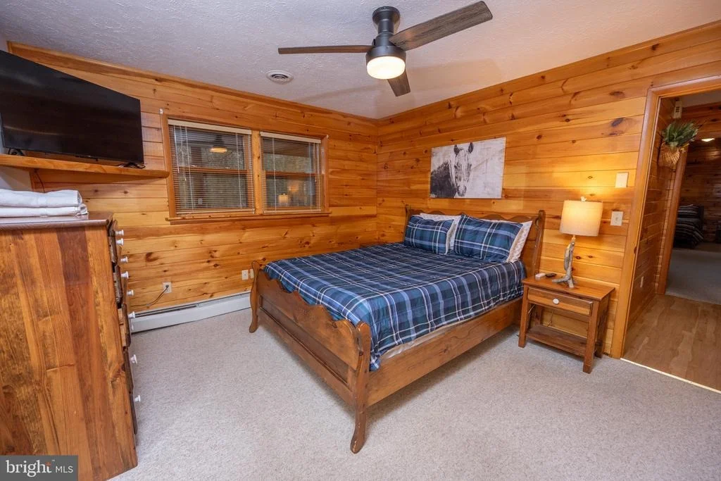 Photo of 526 GLEANINGS DRIVE