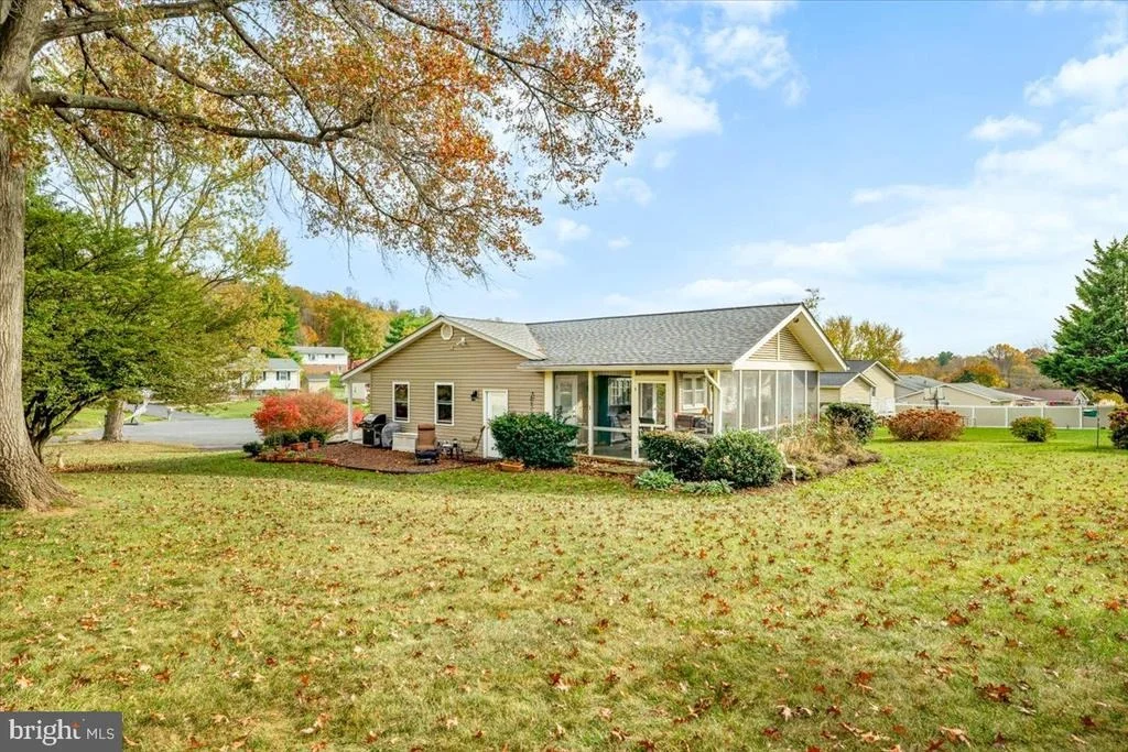 Photo of 7308 POPLAR LANE