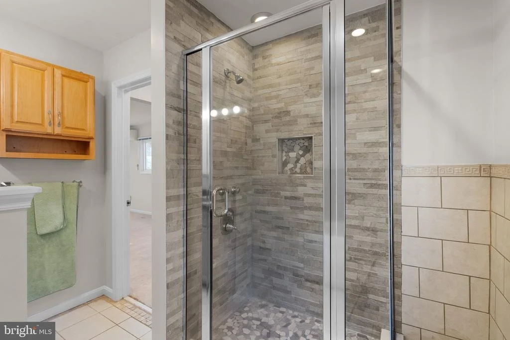 Photo of 4425 THORNHURST DRIVE