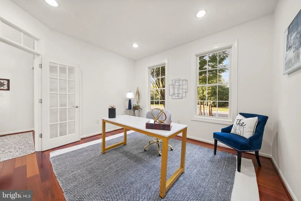 Photo of 23246 MINERVA DRIVE