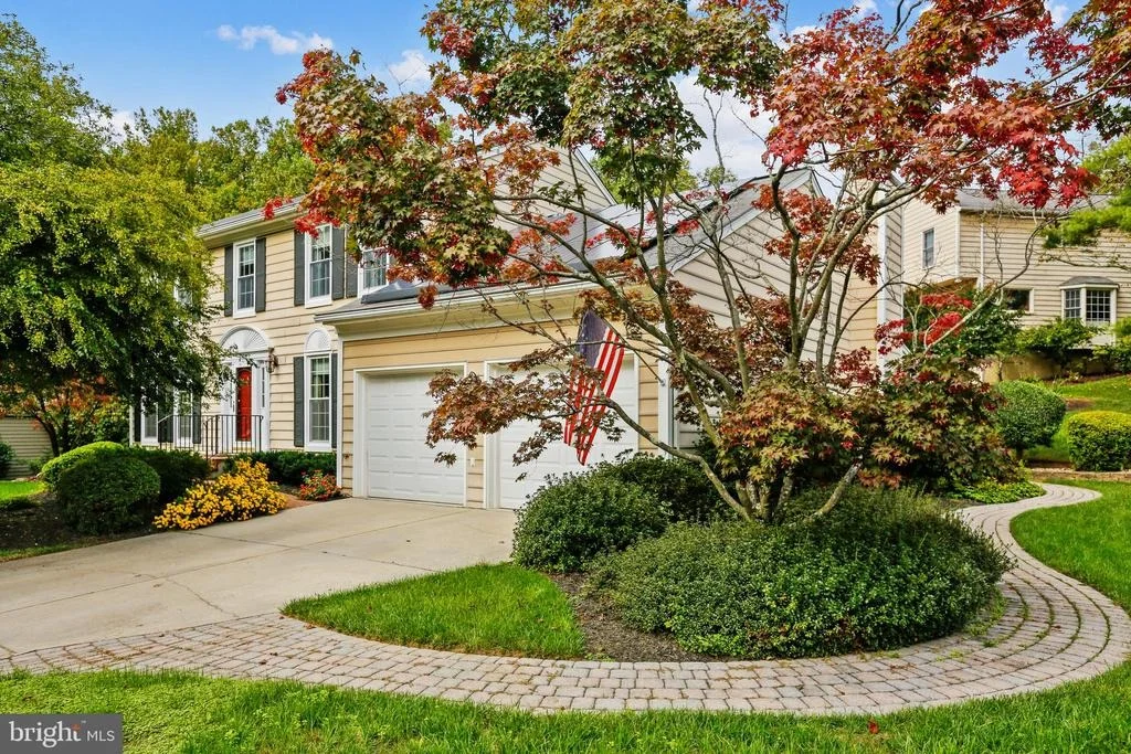 Photo of 9905 MAINSAIL DRIVE