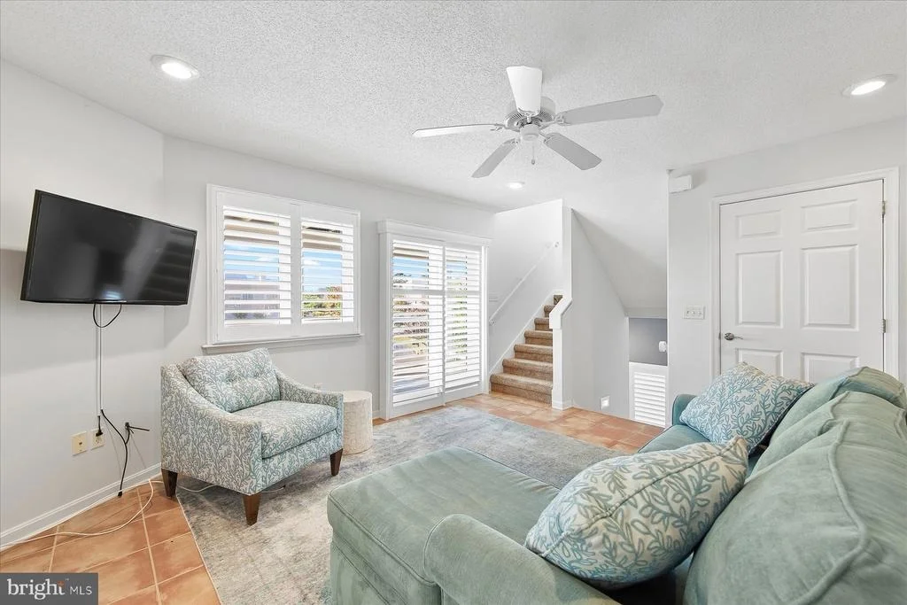 Photo of 36764 BAYSIDE DRIVE