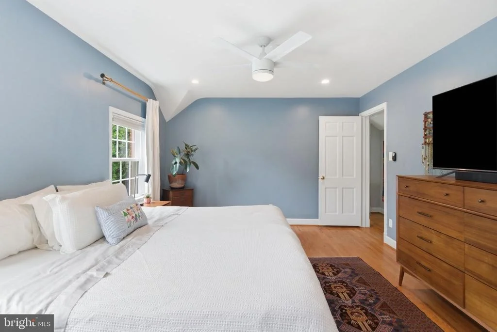 Photo of 1709 WHITE OAK DRIVE