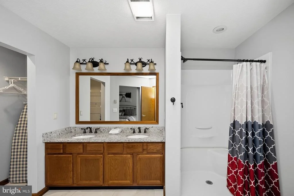 Photo of 365 PINNACLE DRIVE