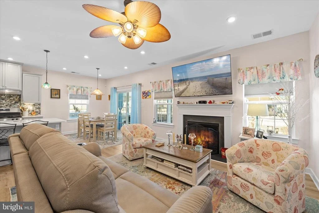 Photo of 37333 KESTREL WAY