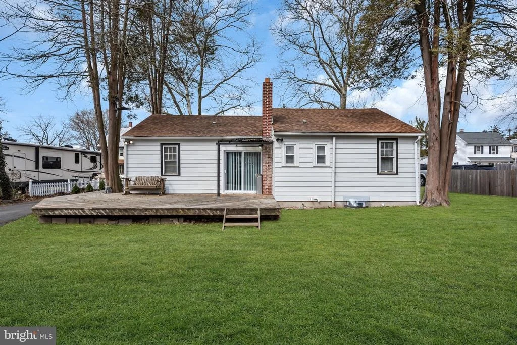 Photo of 116 HOUGH STREET