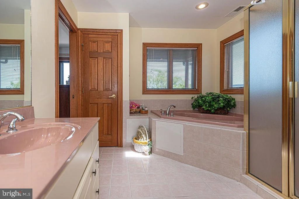 Photo of 23 HARLAN TRACE