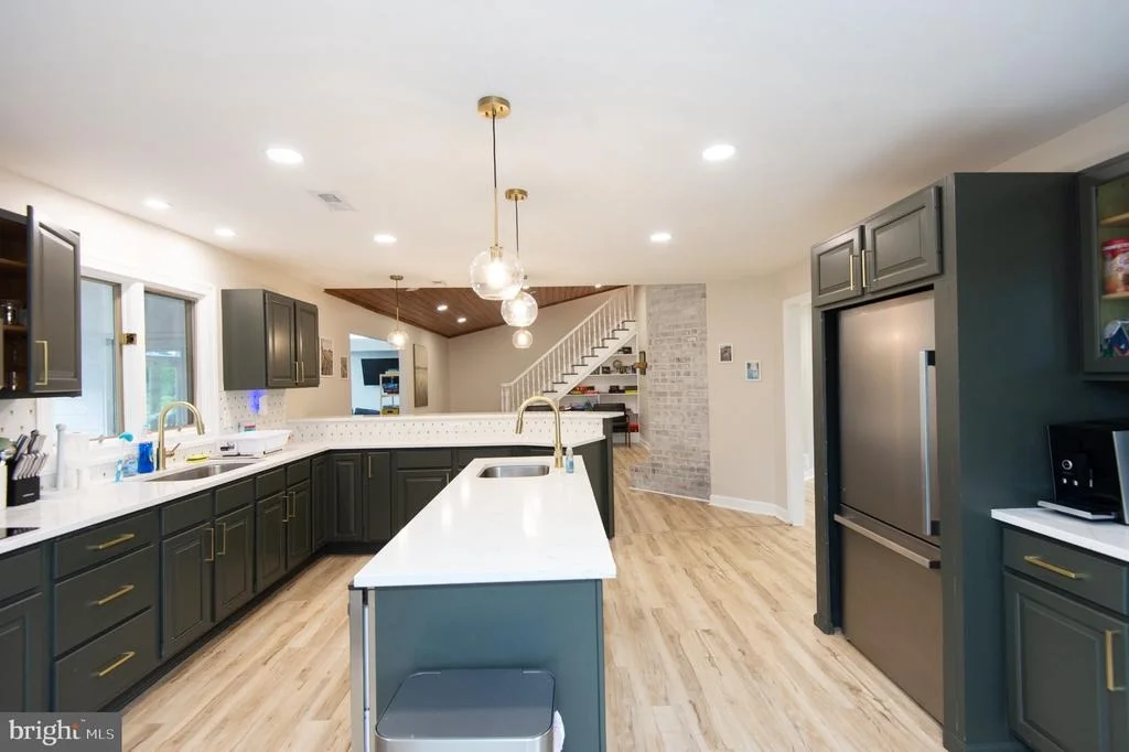 Photo of 1001 WAGNER POINT ROAD
