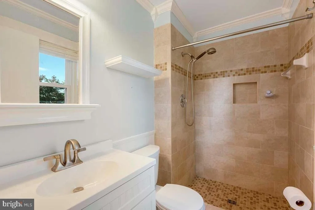 Photo of 12503 LEE HILL DRIVE