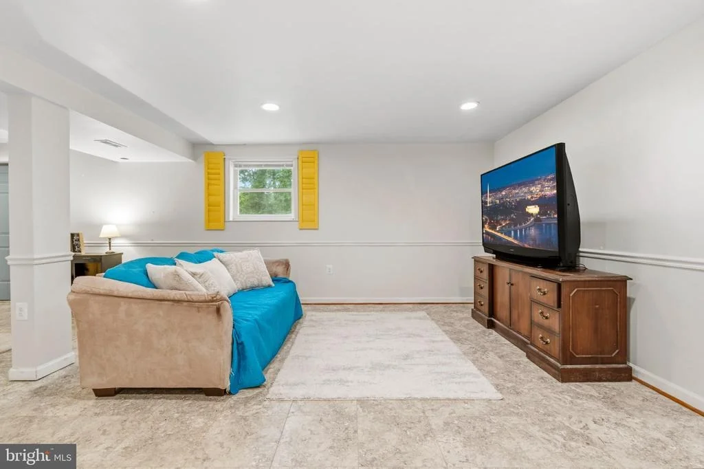 Photo of 7823 OVERBROOK DRIVE
