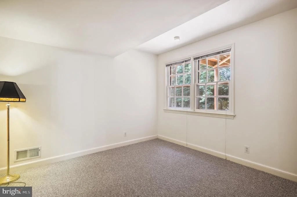 Photo of 8217 WINDSOR VIEW TERRACE