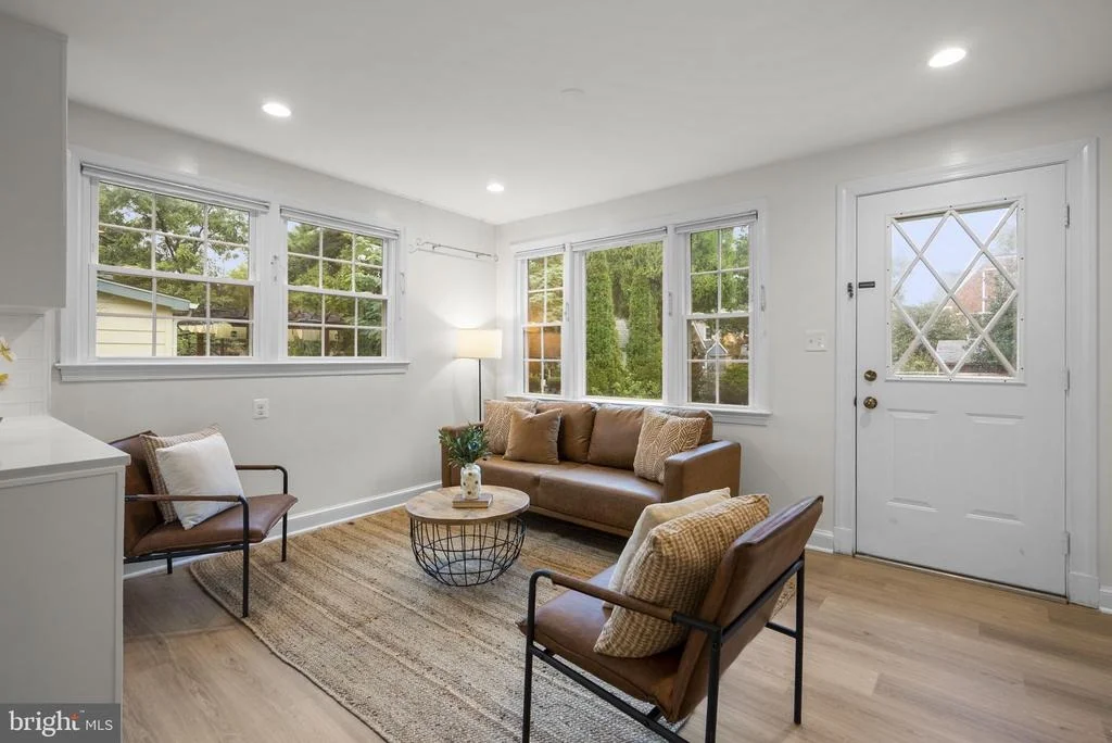 Photo of 9407 SEMINOLE STREET
