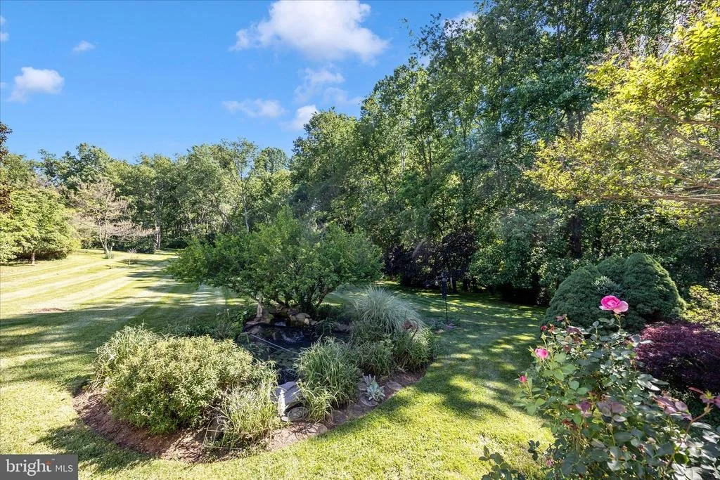 Photo of 19808 FALLING SPRING COURT