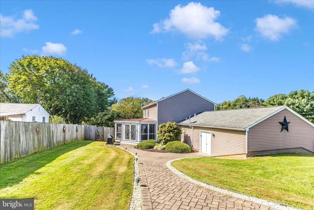 Photo of 11397 WELLER ROAD
