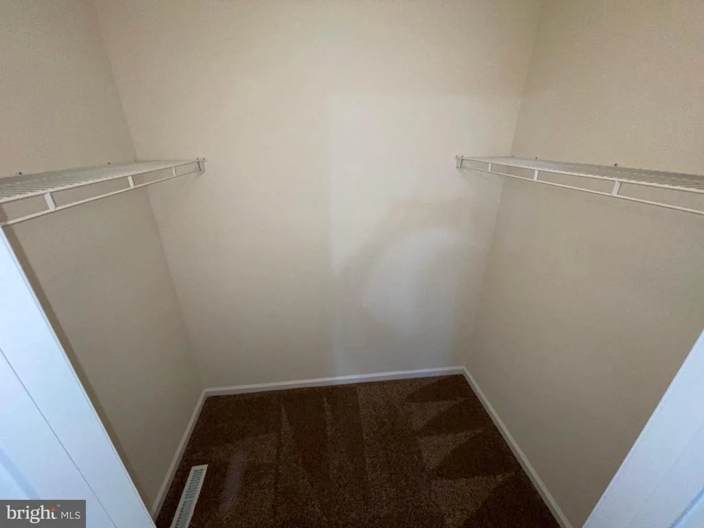 Photo of 28 CIRCLE DRIVE W