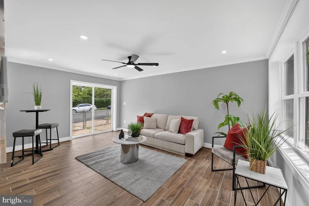 Photo of 1101 46TH PLACE SE