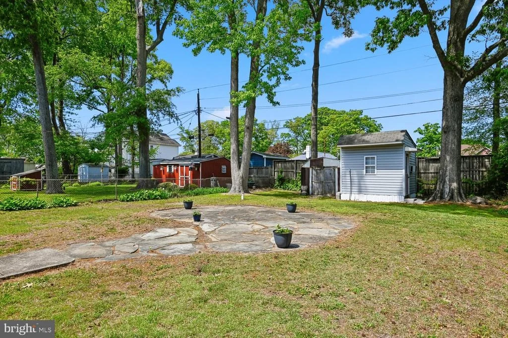 Photo of 302 LINDEN AVENUE