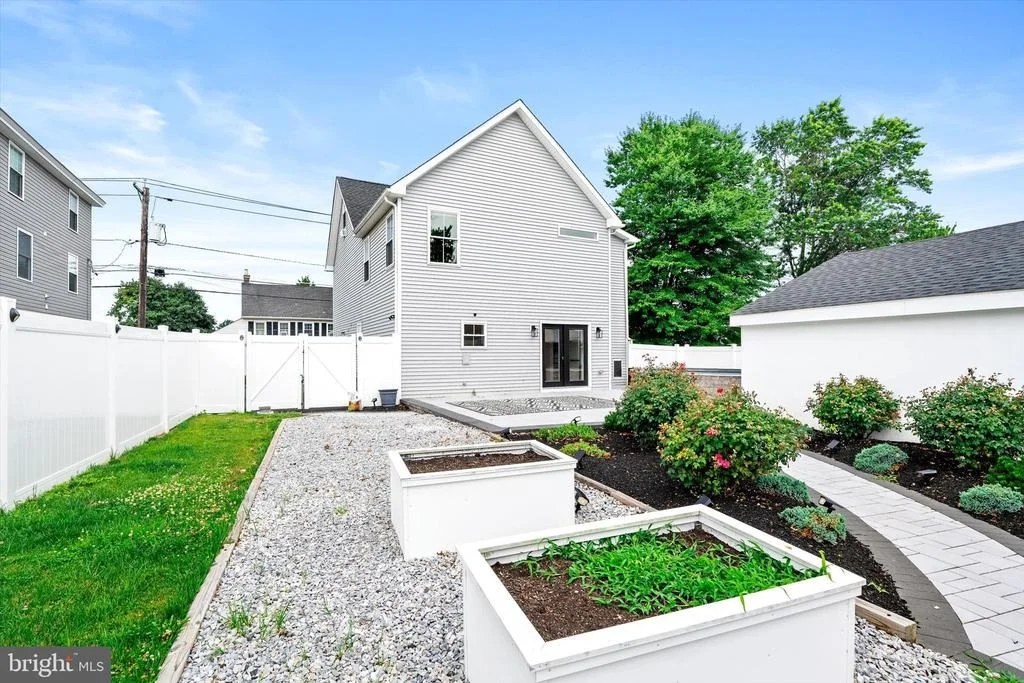 Photo of 25015 MOUNT PLEASANT