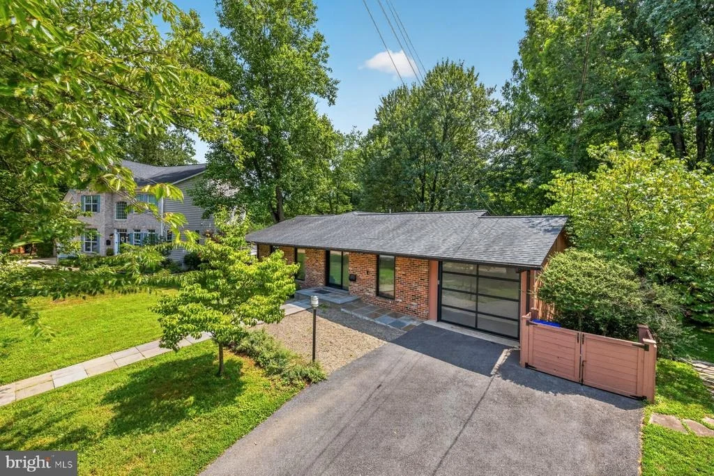 Photo of 11733 DEVILWOOD DRIVE