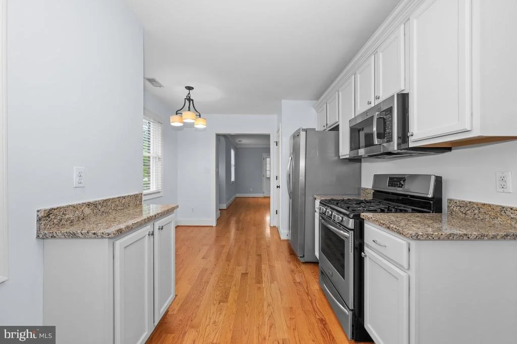 Photo of 6 E HAMILTON AVENUE