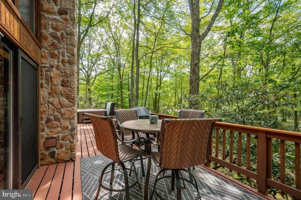 Photo of 61 FREDERICK CIRCLE