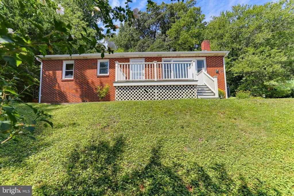 Photo of 6050 HANOVER ROAD