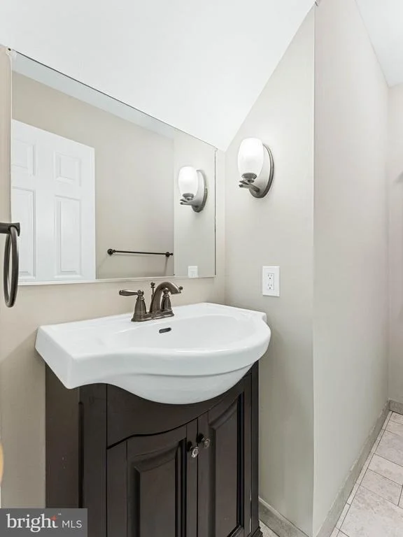 Photo of 46 WOODHAVEN WAY