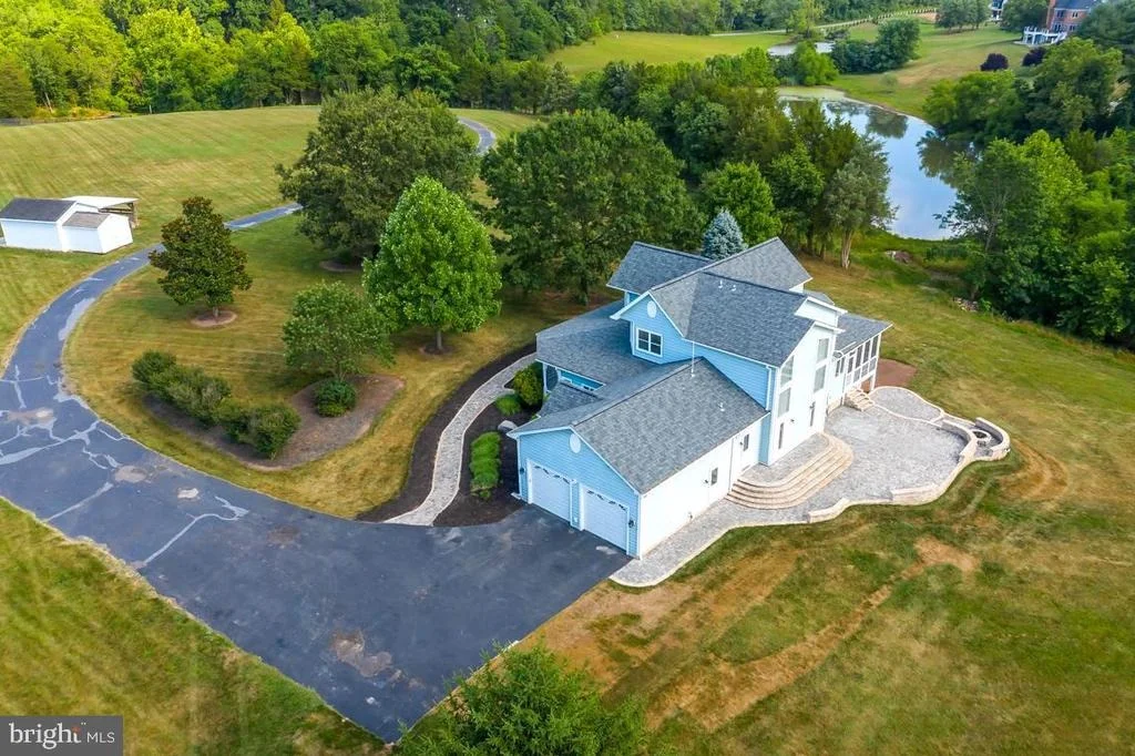 Photo of 22669 WATSON ROAD