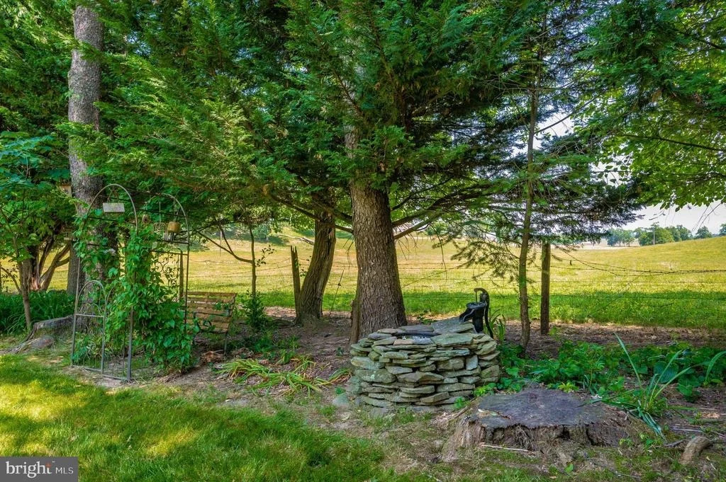 Photo of 4737 ELMER DERR ROAD