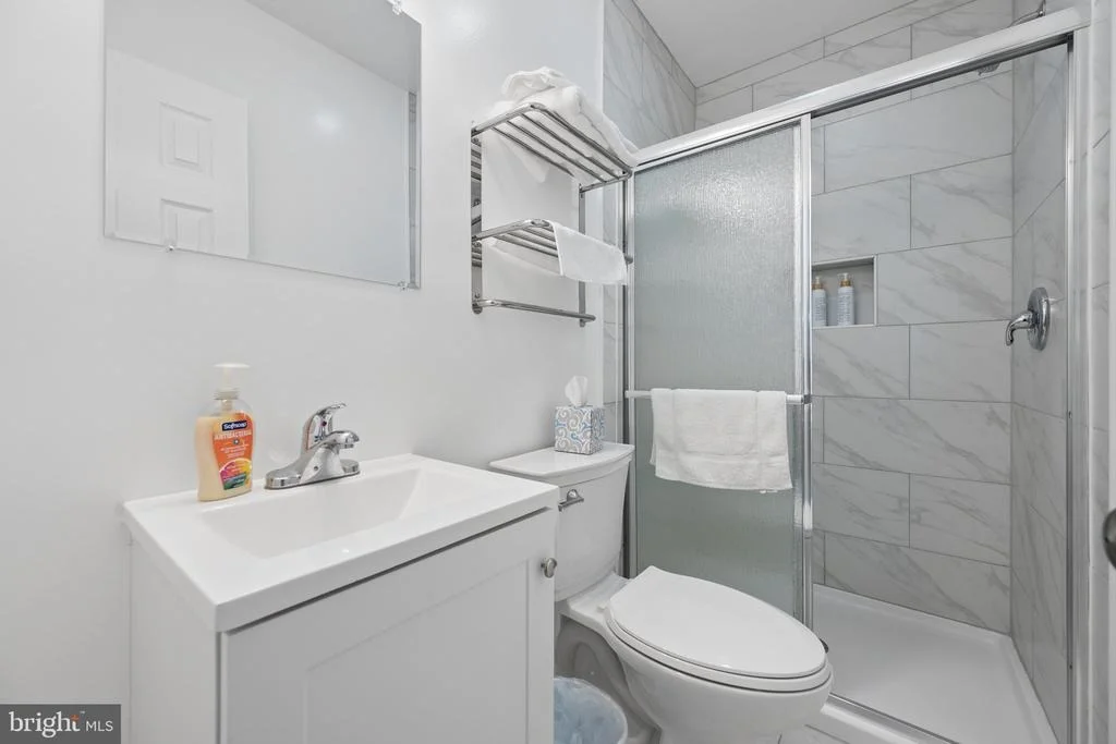 Photo of 456 DEALE ROAD
