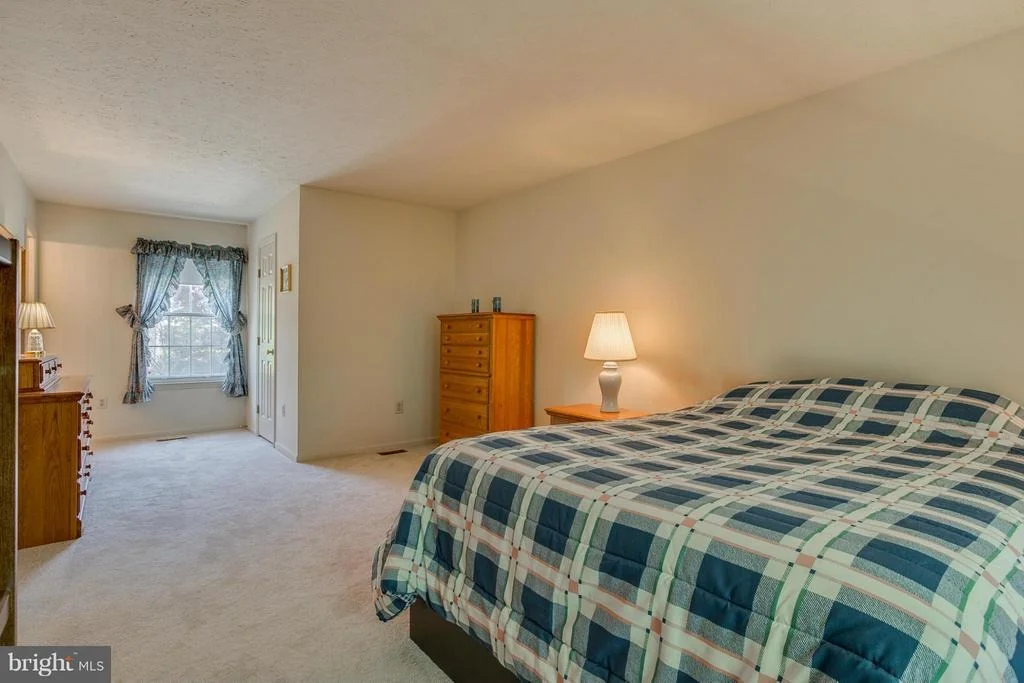 Photo of 9549 RED APPLE LANE