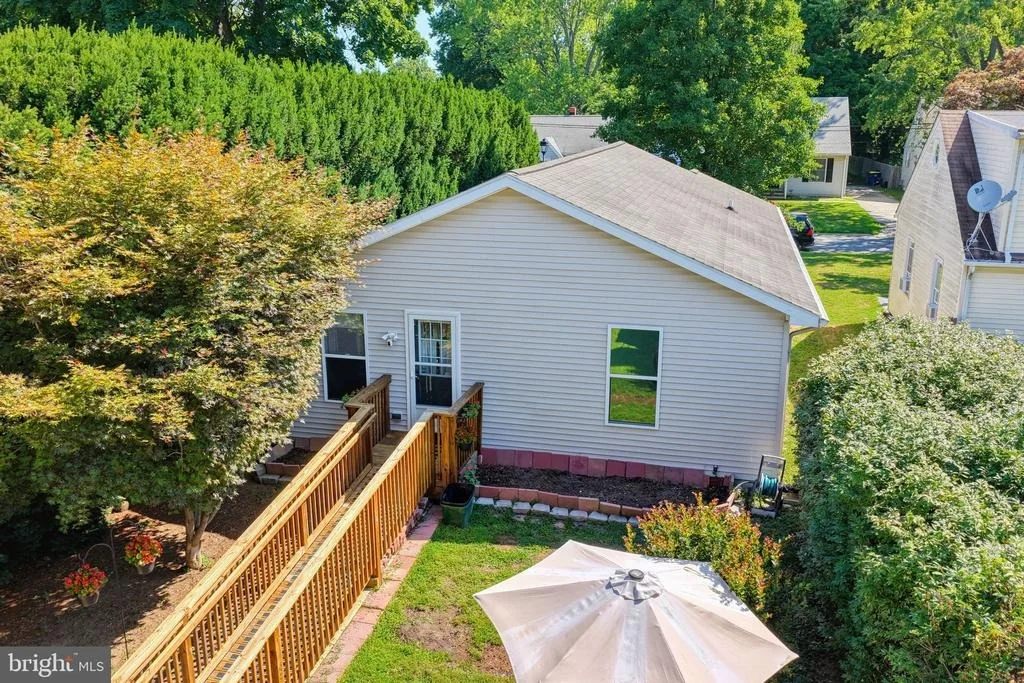 Photo of 50 N HALSEY ROAD