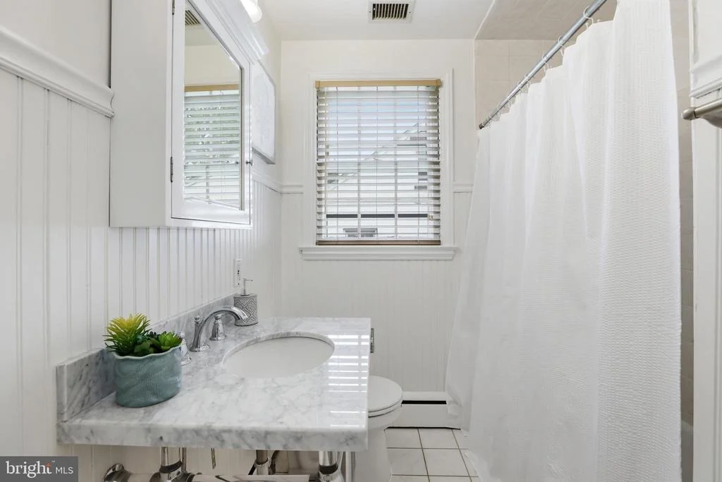 Photo of 411 LUDLOW ROAD