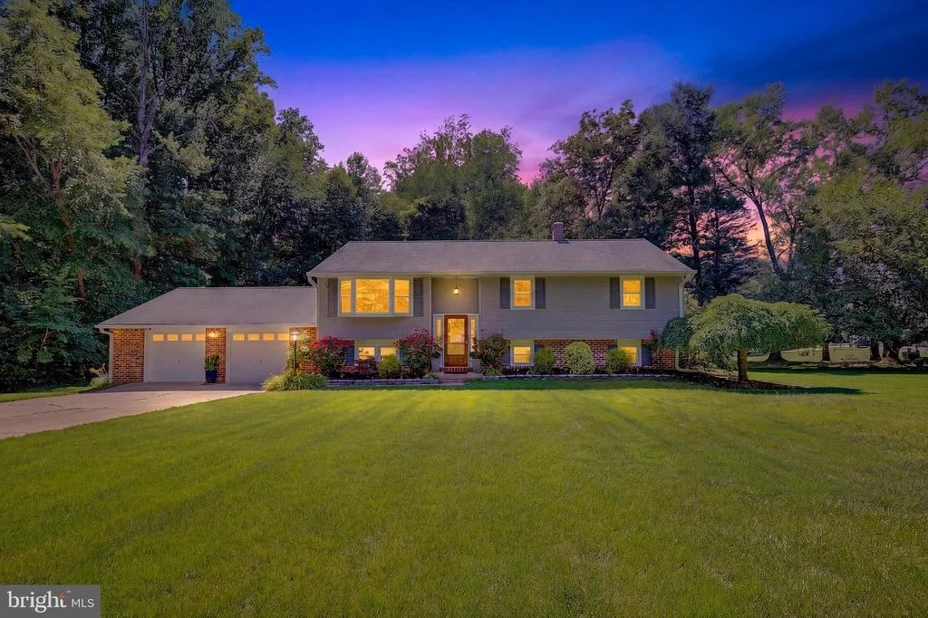 Photo of 2190 HALLMARK COURT