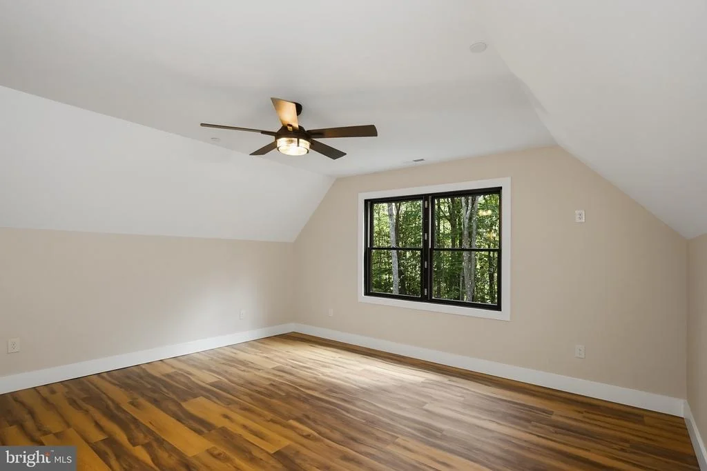 Photo of 15 BYRAN DR